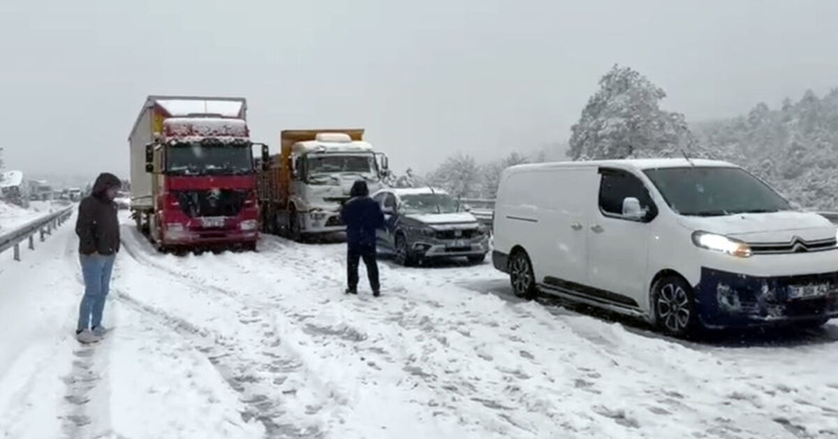 Isparta’da kar yağışı: Keçiborlu- Dinar yolu ulaşıma kapandı