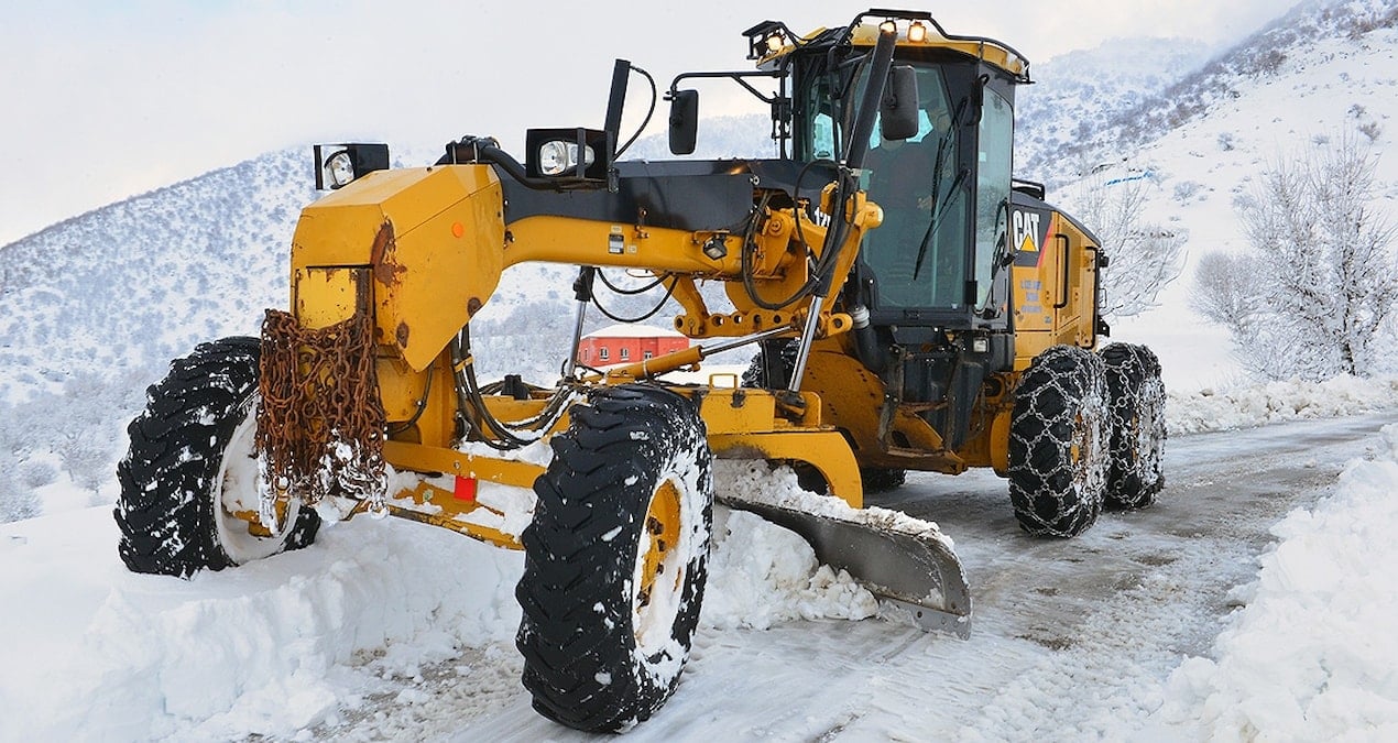 Kar hayatı felç etti: Karadeniz’de 1028 köye ulaşım sağlanamıyor