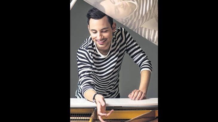 ‘Hızlı piyanist’ geliyor