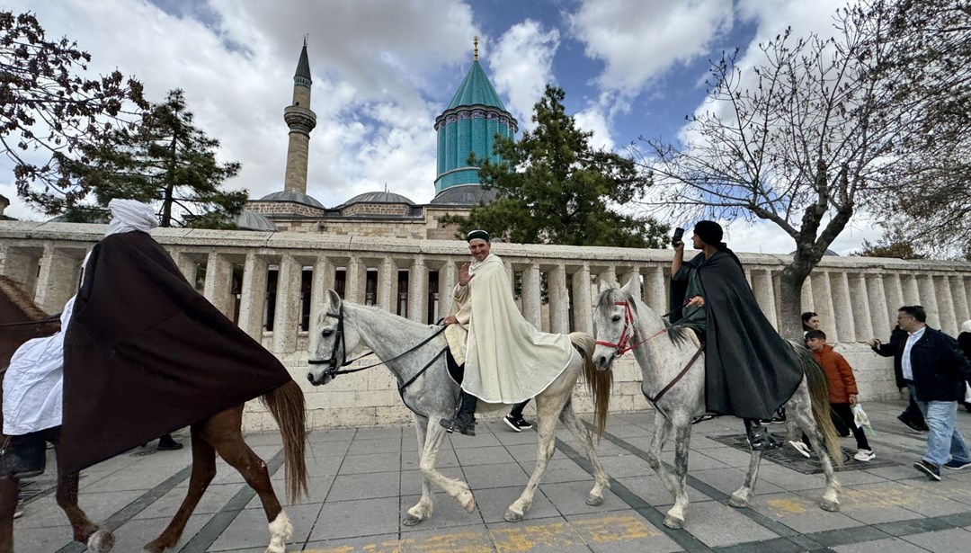 İspanya’dan at sırtında kutsal topraklara yolculuk: Konya’da mola verdiler